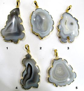 Pendentif en argent sterling gris naturel avec tranche de géode de quartz solaire, forme poire, taille 40x60mm 50x70mm, bords électroplaqués or 24 carats - Product Image 2