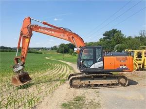 Oferta Especial: Excavadora de Cadenas Hitachi ZX210 de Segunda Mano con Motor Original Japonés, Maquinaria de Ingeniería para Movimiento de Tierras a Bajo Precio - Product Image 3