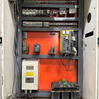 Máquina rectificadora interna CNC MK2110 de la Fábrica de Máquinas Herramienta No. 1 de Wuxi para rectificado preciso de orificios y casquillos internos.