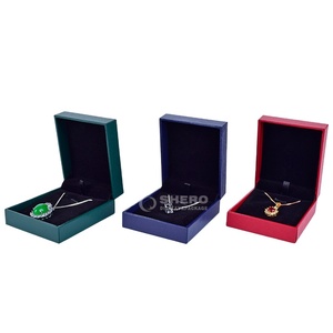 Caja de Exhibición de Joyería Cuadrada con Logotipo Personalizado, Diseño de Hebilla, Imitación de Cuero, Papel para Regalo, Caja de Papel para Manualidades - Product Image 1