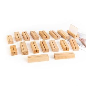 Porte-cartes en bois de hêtre Hongjie, support à notes au design moderne et simple pour cartes de visite et cartes postales - Product Image 1