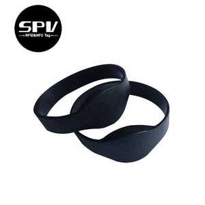 Pasivo <span class=keywords><strong>RFID</strong></span> <span class=keywords><strong>MIFARE</strong></span> Classic NTAG 213 Chip Programable Pulsera de silicona Ajustable 13,56 MHz Pulsera lavable - Product Image 5