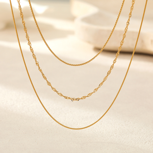 Collar de acero inoxidable - no se desvanece. Cadena sencilla de tres hilos en capas para mujer. Nuevo producto de otoño/invierno, cadena para cuello de 18k. - Product Image 2