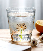 Mug en verre Haisiman, style japonais, sans couvercle, finition martelée, motif petite marguerite peinte à la main, résistant à la chaleur, avec bord doré, pour jus