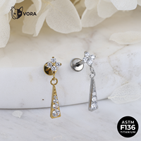 Piercing Labret Suspendu en Titane G23 ASTM F136 avec Pendentif Fleur Triangle CZ Plaqué Or Blanc 18K pour Hélix et Cartilage