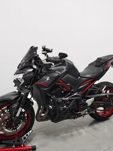 <span class=keywords><strong>Kawasaki</strong></span> Z900 - Motocicleta Deportiva Naked de 950cc con Motor de <span class=keywords><strong>Cuatro</strong></span> Cilindros en Línea - Product Image 2