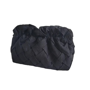 <b>Large</b>-<b>Capacity</b> Velvet Plaid Style Zipper Closure Weaved <b>Travel</b> Storage <b>Bag</b> Fashionable Cherry Bow Pattern Female <b>Cosmetic</b> <b>Bag</b> - Product Image 1