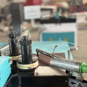 เครื่องดัดม้วน CNC แบบรวมระบบทำความร้อน 20 ตัน ระบบเซอร์โวคู่ สำหรับการขึ้นรูปโค้งอะลูมิเนียม-พลาสติกและโปรไฟล์คอมโพสิต - Product Image 3