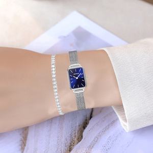 Montre classique rétro coréenne pour femmes d'affaires, cadran carré analogique coloré, bracelet en cuir, quartz, résistante à l'eau 3ATM, acier inoxydable - Product Image 1