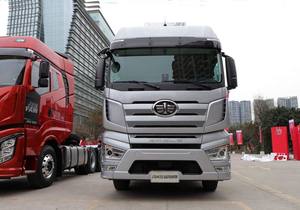 Camión Tractor de Servicio Pesado FAW Jiefang J7 6X4 >450hp Capacidad de Carga de 11-20T - Product Image 1