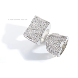 Anillo Cuadrado para Hombre con Alfabeto Inglés Estilo Hip-Hop, Anillo de Cobre de Alta Gama con Incrustaciones de Circonio - Product Image 4