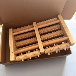 Produits de massage avec logo personnalisé Rouleau de massage des pieds en bois pour soulager la douleur au talon et le stress - Product Image 5