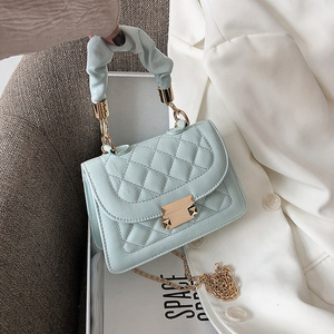 Bolsos de Mano y Bolsos de Hombro de Piel Sintética con Peluche para Mujer, Regalos IStapromo, Tendencias de Moda, Bolso de Mano para Mujer - Product Image 4