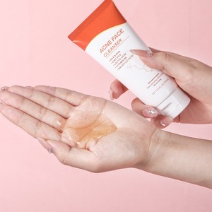 Crème Visage <span class=keywords><strong>Hydratante</strong></span> aux Herbes et à l'Acide Salicylique pour Nettoyage en Profondeur, Réduction des Pores, Contrôle du Sébum, Tous Types de Peaux, Peau Nettoyée - Product Image 4