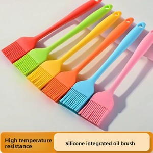 Kitchen <b>Silicone</b> Oil Brush Outdoor Barbecue DIY Baking <b>Tool</b> Long Handled Heat Resistant Food Grade Oil and Sauce Brush - Product Image 3
