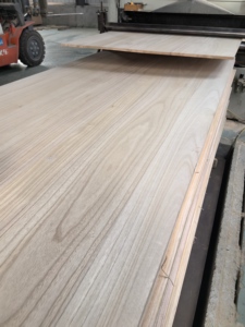 Tabla Sólida de Madera de <span class=keywords><strong>Paulownia</strong></span>, Compre a Bajo Precio, Madera de <span class=keywords><strong>Paulownia</strong></span> Blanqueada/Carbonizada - Product Image 2