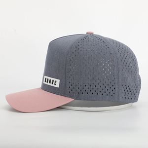 Casquette personnalisée de haute qualité à 5 panneaux avec découpe laser perforée, logo en PVC gris chiné, casquette de baseball résistante à l'eau - Product Image 3