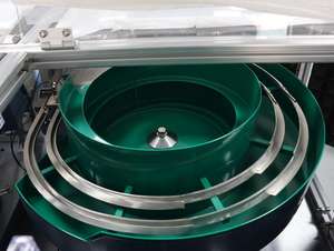 Yiheda Yüksek Kaliteli 5kW 220V Titreşimli Besleme Makinesi, Plastik Dayanıklı Özelleştirilmiş Tasarım 1 Yıl Garantili - Product Image 2