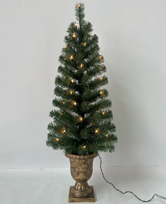 2023 Best Selling Manufacture Wholesale Low Price Porch Tree Green Pre-lit Artificial Christmas Tree Decoration