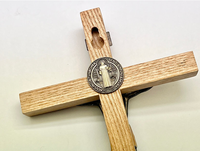 Crucifix croix en bois Jésus suspendu religieux inspirant INRI