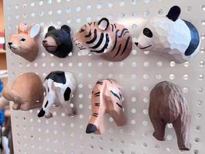 Aimant de réfrigérateur artisanal en bois sculpté en forme <span class=keywords><strong>d</strong></span>'animal, idéal pour afficher des <span class=keywords><strong>photos</strong></span>, des notes et des rappels, avec aimant demi-corps et fesses - Product Image 5