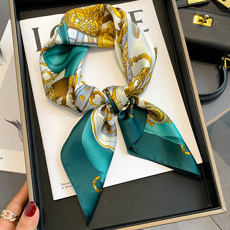 Foulard Chat Femme CANNCA Nuevo Foulard Châle Carré En Soie Avec Motif Imprimé Et élégant, Tissu De Qualité Complément Original Présenté Pour Cadeau Divers, Taille Unique (68455-ABANICO écharpe En Soie Femme