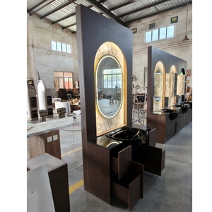 Espejo de Salón Moderno de <span class=keywords><strong>Triple</strong></span> Estación con Luces LED y Almacenamiento para Barbería/Taller - Product Image 6