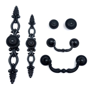 Hot-selling Zinc Alloy Black Modern Lightweight Cabinet Door Drawer Handle Small American <b>Wardrobe</b> Matching - Product Image 2