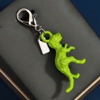 Breloques multi-formes tendance et stylées, avec éléments intégrés dinosaure, cœur, crème glacée et lettres, pour un assortiment unique de sacs