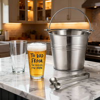 Vente en gros de mugs à bière classiques en verre givré de 700 ml avec pinces et seau, grand ensemble de verres à bière personnalisés avec logo