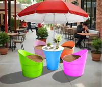 Ensemble de table et chaises de salle à manger d'extérieur en plastique PP moderne pour salon, jardin et hôtel, 4 chaises