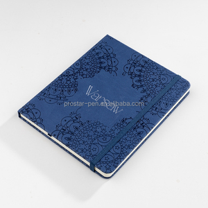 Taccuino Souvenir con <span class=keywords><strong>Copertina</strong></span> <span class=keywords><strong>Rigida</strong></span> in PU Colorato, Design Personalizzato in Rilievo e Cinturino Bianco - Product Image 2