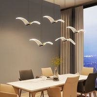 Lampe de bureau en acrylique de luxe de style nordique, lampe suspendue pour hall d'hôtel, luminaire suspendu en forme de mouette