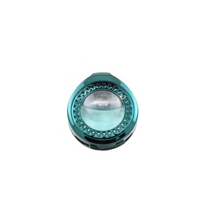 Désodorisant automobile personnalisé de luxe <span class=keywords><strong>Parfum</strong></span> de voiture en métal avec marque de distributeur Type liquide - Product Image 1