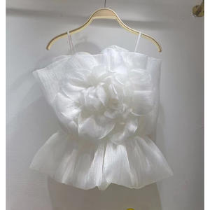 Camisola Floral 3D para Mujer - Blusa con Tirantes Finos y Peplum con Volantes a la Moda - Product Image 2