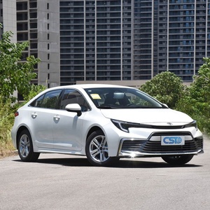 Toyota Alion 2.0L, Versión Disponible con Motor de Gasolina y Híbrido Inteligente de Doble Tracción. Un automóvil familiar compacto y económico. - Product Image 2