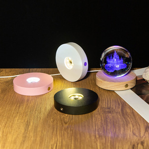 <span class=keywords><strong>Dessous</strong></span> de <span class=keywords><strong>verre</strong></span> moderne en bois massif LED Crystal Ball Base Touch Control Chargement USB avec couleur Cadeau lumineux alimenté par batterie - Product Image 3
