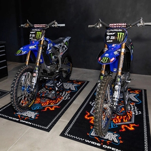 <span class=keywords><strong>Tapis</strong></span> de sol de garage de motocross imprimé de logo de marque de <span class=keywords><strong>moto</strong></span> personnalisé <span class=keywords><strong>tapis</strong></span> en caoutchouc de fosse de <span class=keywords><strong>moto</strong></span> - Product Image 1
