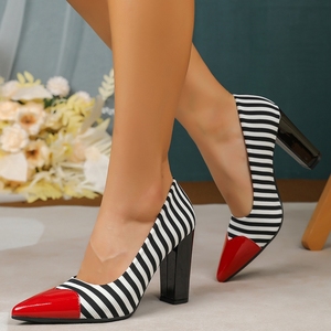 Scarpe da Donna Eleganti e alla Moda con Tacco Alto, Punta Affusolata, Scollatura Bassa, Tacco Spesso a Righe Bianche e Nere - Product Image 3