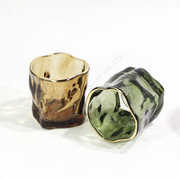 Luxuriöses 8oz Unregelmäßiges Gedrehtes Bernstein-Grünes Wellenförmiges Glas-Whiskeyglas, Kerzenhalter für Hochzeiten und Geschenke