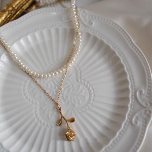 Collar de Perlas de Agua Dulce Naturales Apiladas Estilo Rosa Francesa, Cadena de Clavícula Multicapa Versátil, Collar Versátil de Oro de 14k - Product Image 2