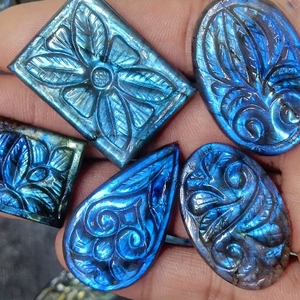 Figurines artisanales en labradorite sculptée, avec jeu de couleurs multicolores, pierre naturelle, sculpture en cristal gravée du Vietnam - Cadeau - Product Image 2