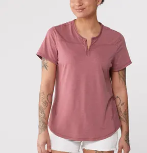 Оптовая продажа, индивидуальная быстросохнущая женская футболка с вышивкой и вырезом, футболка с изогнутым подолом