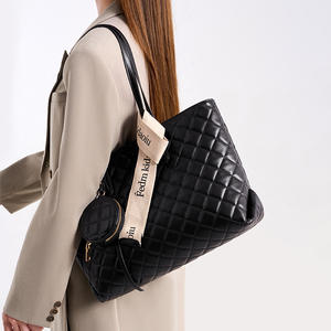 High-end PU Leather Purses and Handbag Large Capacity Tote Bag Women's <b>Quilted</b> Shoulder Bag Lightweight Crossbody Tote Bags - Product Image 3