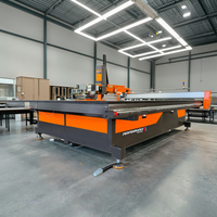 Machine de découpe de verre motorisée entièrement automatique contrôlée par PLC pour la production de verre isolant double vitrage haute sécurité