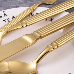 Nuevo Juego de Cubiertos de Acero Inoxidable con Diseño de Pilar Romano Nórdico Dorado para Boda, Cuchillo, Tenedor y Cuchara - Product Image 3