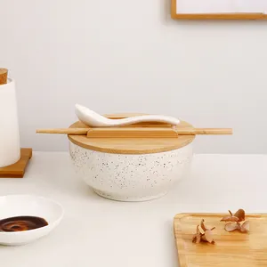 large capacity creative Japanese Ramen Cooker with Chopsticks and Spoon cute ceramic Ramen bowl with Lid