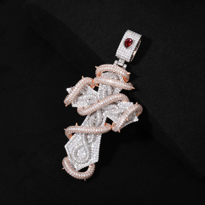 Collana da uomo con grande ciondolo a croce religiosa bicolore in ottone placcato oro 18K con zirconi cubici 5A e croce avvolta a serpente - Product Image 4