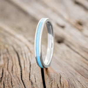Q988 <b>Silver</b> <b>Wedding</b> <b>Band</b> With Blue Inlay Channel Setting Geometric Design Unisex Fine Ring - Product Image 3