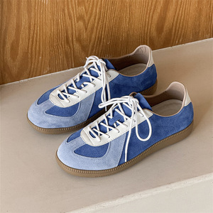 รองเท้ากีฬาแบบเรโทรน้ำหนักเบาสำหรับเด็กผู้หญิง รองเท้ากีฬาแบบผูกเชือก ดีไซน์ทันสมัยและลำลอง รองเท้ากีฬาแบบหุ้มข้อต่ำ - Product Image 1